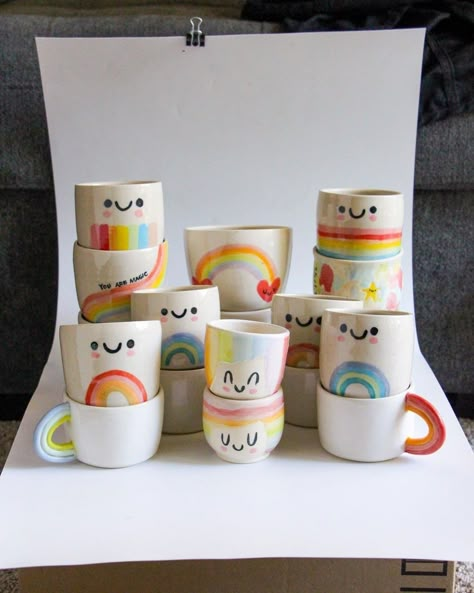 Baby Ceramic Painting Ideas, Kids Pottery Painting Ideas, Colour Me Mine Ideas Pottery, As You Wish Pottery Ideas, Pintar Tazas Ceramica Ideas, Mug Painting Ideas Aesthetic, Kids Pottery Painting, Ceramic Mug Painting Ideas, Ceramics Pottery Mugs