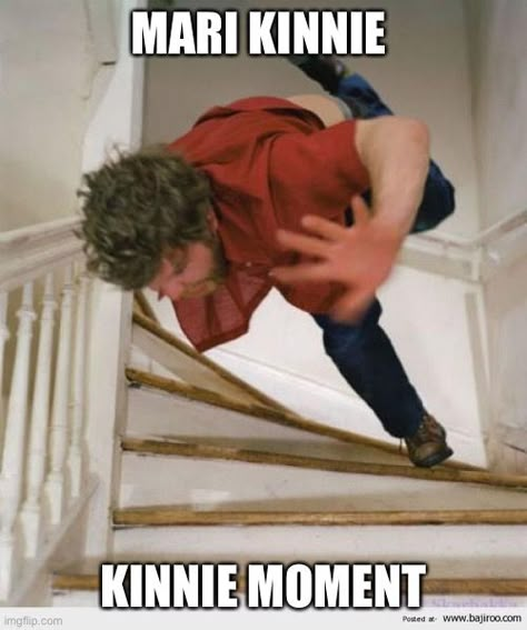 People Falling Down Stairs, Funny People Falling, People Falling, Funny People Pictures, Gravity Fall, Action Pose Reference, Super Funny Quotes, What A Beautiful Day, Anatomy Poses