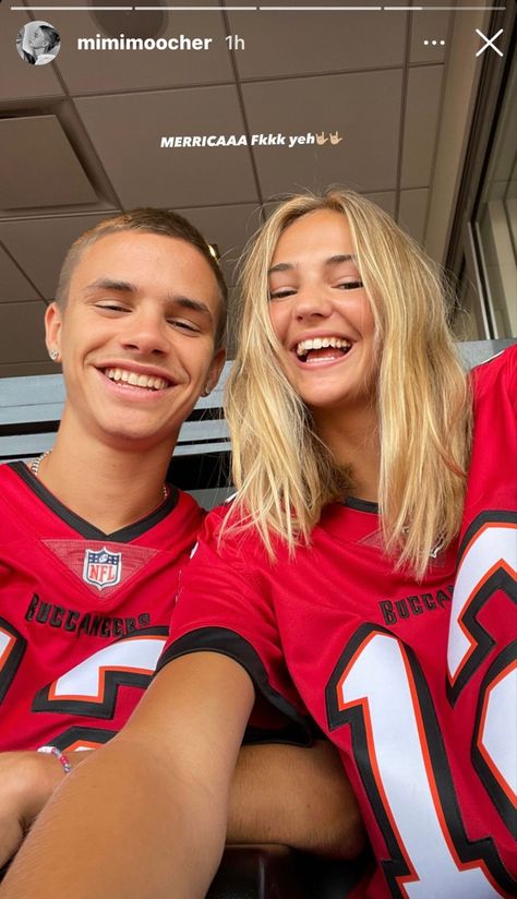 romeo beckham mia regan nfl buccaneers game football footy love couples cute date crush Mia And Romeo Beckham, Romeo And Mia, Mia Regan Romeo Beckham, Romeo Beckham And Mia Regan, Mimi Moocher, Mia Regan, Harper Beckham, Romeo Beckham, Arón Piper