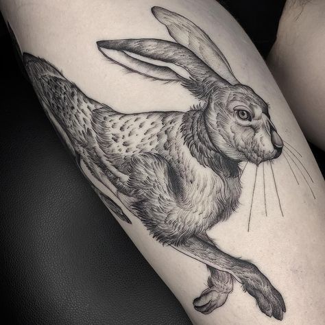 rabbit tattoo on hip Hase Tattoos, Wildlife Tattoo, Rabbit Tattoo, Bunny Tattoos, Tattoo Magazine, Rabbit Tattoos, Thai Tattoo, Irezumi Tattoos, E Tattoo