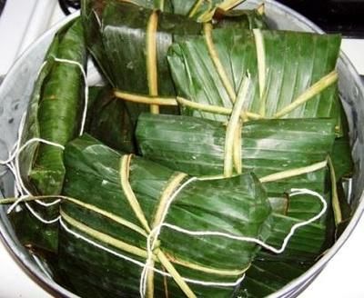 Nacatamales Recipe (Honduran, Nicaraguan meat and vegetable-filled tamales) Pasteles Recipe, Nicaraguan Recipes, Honduras Recipes, Honduran Food, Nicaragua Food, Honduras Food, Nicaraguan Food, Honduran Recipes, Mexican Tamales