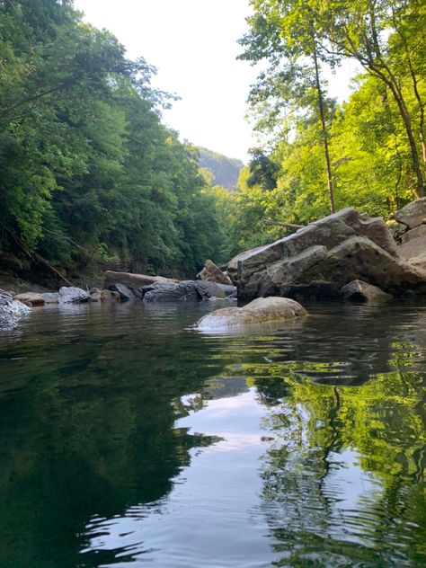 creek river secret nature outdoors beautiful love stunning water hiking Chattanooga Tennessee Aesthetic, Chattanooga Aesthetic, Drafting Studio, Studio Mural, Tennessee Aesthetic, Tennessee Living, Natural Views, Chattahoochee River, Mountains Aesthetic