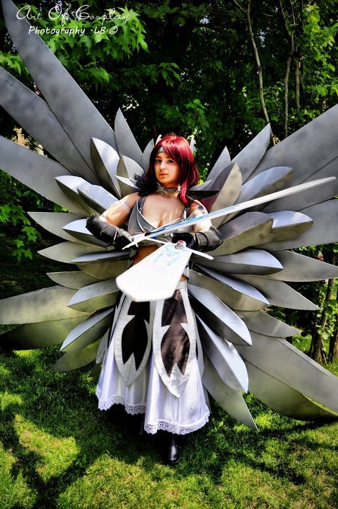 Erza Cosplay, Erza Scarlet Cosplay, Erza Scarlett, Armor Cosplay, Fairy Tail Erza Scarlet, Fairy Tail Photos, Erza Scarlet, Dress Up Costumes, Female Poses