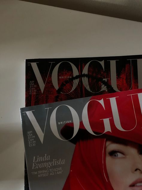 Red Vogue Cover, Red Vogue Aesthetic, Red Girly Aesthetic, Rotting Aesthetic, Rouge Aesthetic, Vogue 2022, Ysl Aesthetic, Vogue Aesthetic, Red Aura