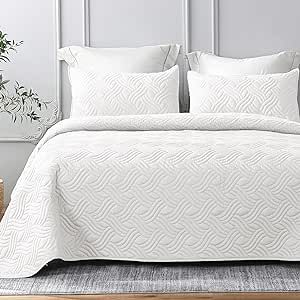 Quilted Comforter, Daybed Cover Sets, King Quilt Sets, Daybed Covers, Low Bed, Comforter Bed, Coverlet Bedding, Queen Size Quilt, Quilt Comforter