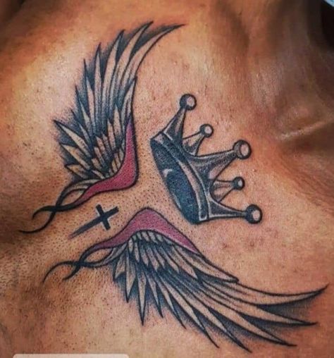 Chest King Tattoo, Tattoos Growth, Wing Tattoos For Men, Chest Tattoo Wings, Crown Tattoo Men, Wings Tattoos, Alas Tattoo, Wing Tattoo Men, Wing Tattoos