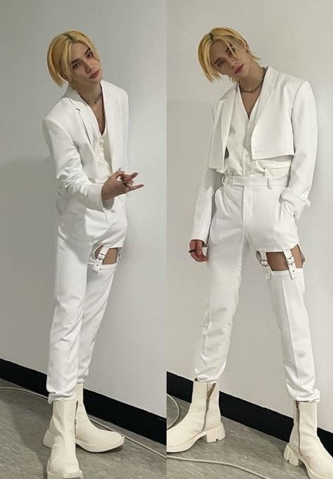 Popstar Outfits Ideas Men, Unique Suits For Men Fashion, Kpop Style Outfits Men, Mens Kpop Fashion, White Goth Outfit Men, White Outfits Male, Kpop Outfit Men, Hyunjin Style Outfit, Stage Outfits Men