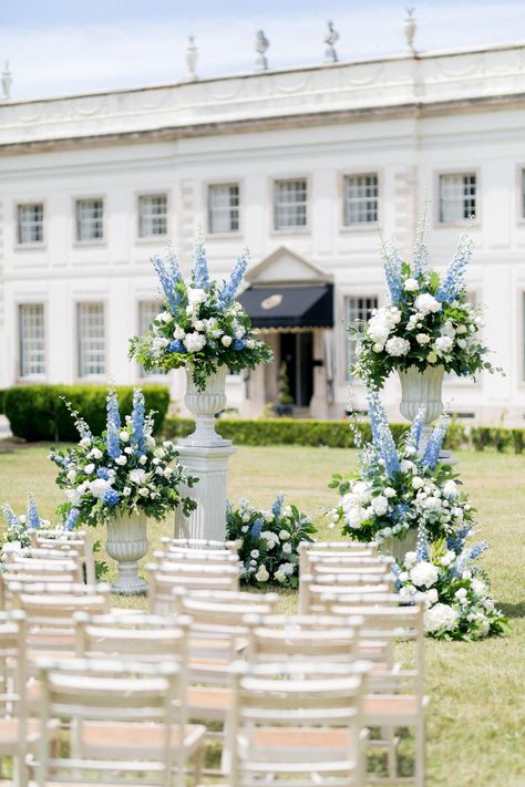 Tivoli Palacio De Seteais Wedding, Palace Staircase, Portugal Wedding Venues, Palace Wedding, Portuguese Culture, Indoor Reception, Sintra Portugal, Portugal Wedding, Beautiful Wedding Venues