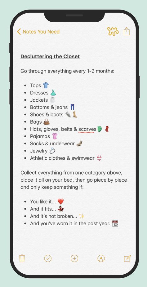 Here's a Closet Decluttering Checklist You Can Copy/Paste to Your Phone | Apartment Therapy Closet Decluttering, Apple Notes App, Closet Declutter, Organize Phone, Declutter Your Closet, Decluttering Checklist, Home Maintenance Tips, Organised Life, Iphone Notes