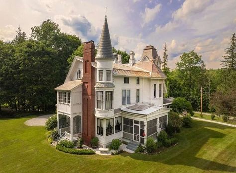 c. 1860 Gothic Revival in Rutland, VT - Old House Dreams England Country, Famous Houses, 360 Virtual Tour, Old Houses For Sale, Waterfront Homes, Urban Living, Old House Dreams, Country Estate, Screened In Porch