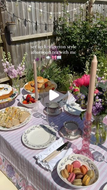 Morgan | UK Lifestyle Content Creator on Instagram: "Season 3 is here and OH MY am I now firmly obsessed with #polin 😍💗🎀 their chemistry is off the chain! To celebrate it coming out this week, here's a bridgerton themed afternoon tea  AD @nextofficial (but not required to post on here) #bridgerton #bridgertonnetflix #colinbridgerton #afternoontea #scones #tablesetting #tableware #homeware #alfresco   🔍🌸🫖 bridgerton, afternoon tea, polin, scones, table scape, table setting, homeware, Pinterest aesthetic" Bridgeton Themed High Tea, Bridgerton Afternoon Tea, Bridgerton Table Setting, Afternoon Tea Aesthetic, Afternoon Tea Table Setting, Tea Party At Home, Tea Table Settings, Afternoon Tea Tables, Uk Lifestyle