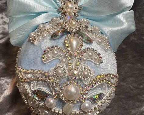 Gold, Silver & Pearl Keepsake Ornament - Etsy UK Diy Satin Christmas Ornaments, Velvet Christmas Ornaments, Jeweled Christmas Ornaments, Lace Ornaments, Shabby Chic Christmas Ornaments, Beaded Creatures, Xmas Balls, Fancy Christmas Ornaments, Jewel Ornaments