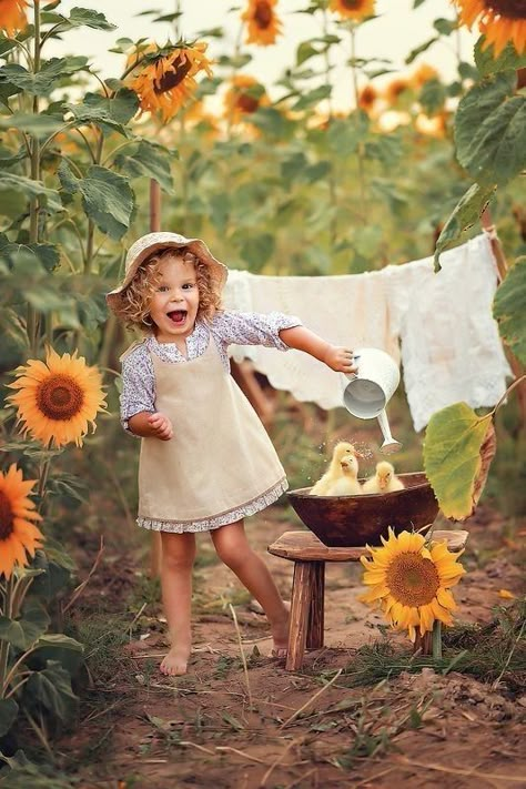 Sunflower Field Photography, Garden Whimsical, Whimsical Photography, Bloom Photography, Mommy And Me Photo Shoot, Mini Photo Sessions, Toddler Photoshoot, Photo Session Ideas, Farm Photography