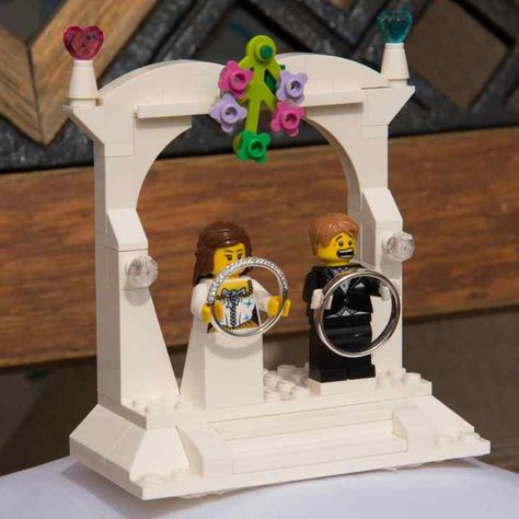 Lego Wedding, The Wedding Cake, Birthday Keepsakes, Bf Gifts, Cute Couple Gifts, Lego Room, Cake Wedding, Future Wedding Plans, Cute Wedding Ideas