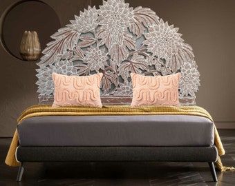 Ever dreamt of immersing yourself in a cool and laid-back atmosphere? Now you can with our exceptional bed headboard that brings the ultimate touch of luxury to your bedroom. Half Moon Headboard, Moon Headboard, Boho Bed Headboard, White Wash Bed, King Size Bed Headboard, Boho Bed, Boho Headboard, Carved Beds, White Washed Furniture