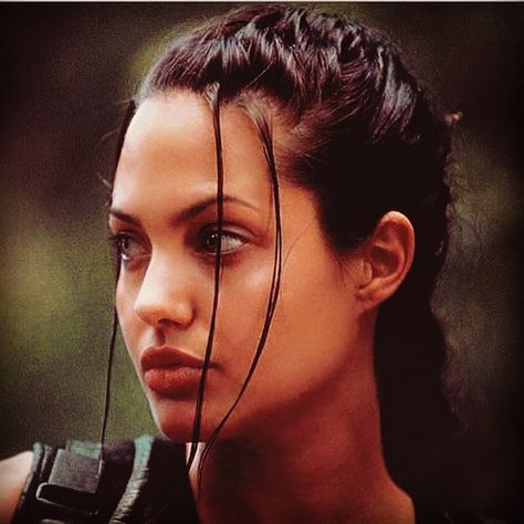 Lara 😍😍😍😍 #angelinajolie #angie #jolie #mostbeautiful Laura Croft Hair, Lara Croft Hair, Laura Croft Tomb Raider, Angelina Jolie Tomb Raider, Angelina Jolie Lara Croft, Lara Croft Icon, Lesbian Halloween, Lara Croft Angelina, Lara Croft Angelina Jolie