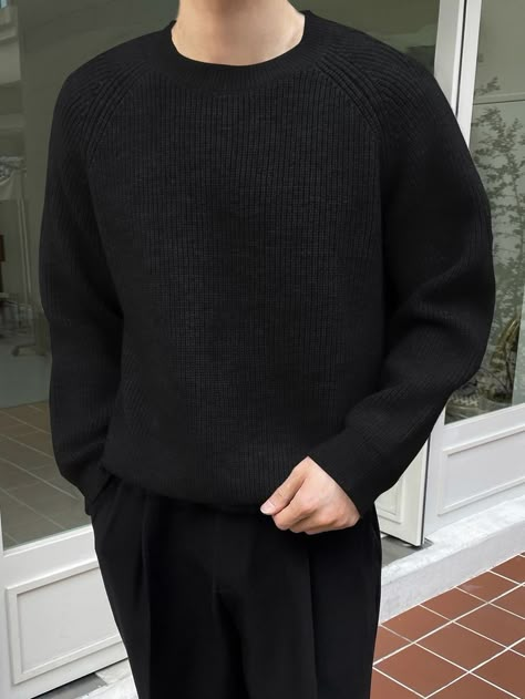 Long Sleeves Outfit Men, Black Long Sleeve Outfit, Black Sweater Outfit, Masculine Outfits, Manish Fashion, Sweater Outfits Men, Black Outfit Men, Long Sleeve Outfits, Men Stylish Dress