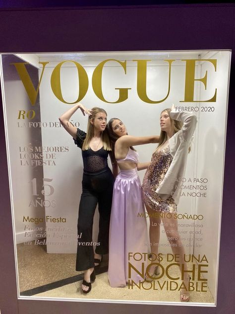 Gossip Girl Party, Hollywood Magazine, Nurse Birthday, Corporate Events Decoration, Selfie Wall, People Cutout, Vogue Photo, Photo Zone, Photo Room