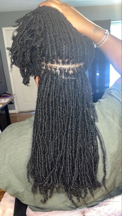 Long Micro Locs Styles, Micro Loc Extensions Permanent, Micro Locs Extensions, Micro Twists With Extensions, Micro Locs With Extensions, Small Faux Locs, Microloc Inspiration, Long Micro Locs, Micro Loc Extensions