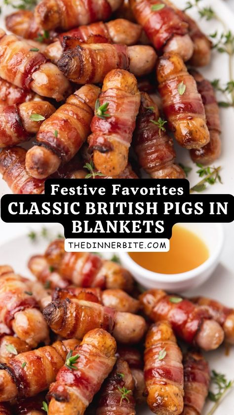 English Christmas Food, British Roast Dinner, Pigs In Blanket, British Snacks, British Food Traditional, British Breakfast, Pigs In Blankets, Pork Sausages, British Christmas