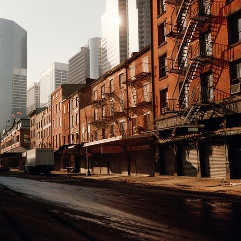 William Claxton, Mary Ellen Mark, Staten Island Ferry, Miss Moss, Small Town Life, Fire Escape, Alexander Calder, Vogue Us, Edward Hopper