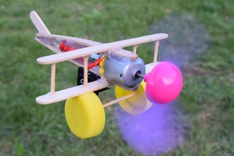 Make A Plane, Mini Electric Car, Ice Cream Sticks, Ice Cream Stick, Bubble Wands, Dry Well, Mini Electric, Hacks Videos, Soldering Iron