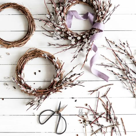 Tiny Willow Wreath DIY, Keeping With the Times Tiny Wreaths Diy, Diy Willow Wreath, Small Twig Wreath, Mini Wreath Diy, Natural Vine Wreath, Farmhouse Twig Wreath, Easter Twig Tree, Diy – Velikonoce, Willow Wreath