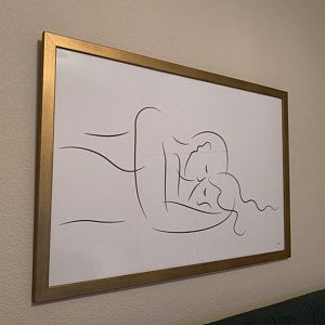 Line Art Kiss Couple, Line Art Love Couple Easy, Abstract Couple Line Art, Pregnant Women Line Art, Embrace Art, Couples Kissin Fine Line Art, Drawing Man, Yellow Bathroom, Art Picasso