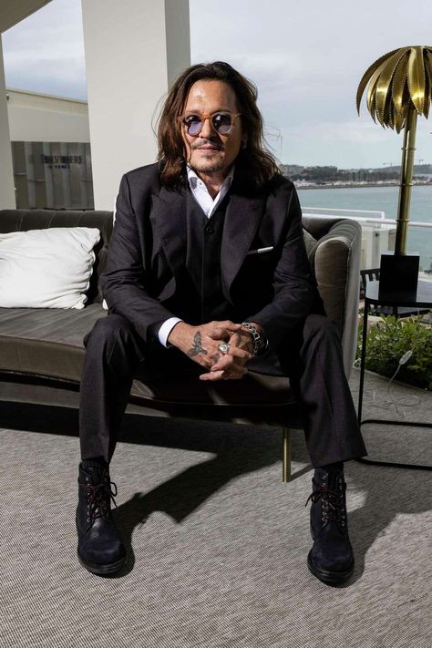 Johnny Depp Wallpaper, Johnny Depp Characters, جوني ديب, Johnny Depp Style, Johnny Depp Fans, Cannes Red Carpet, Young Johnny Depp, Johnny Depp Pictures, Johnny D