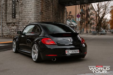 Black VW Beetle Gets Air Suspension and Custom Wheels by Vossen Black Vw Beetle, Vw Beetle Turbo, Vw Ideas, Vw New Beetle, Jetta Mk5, Volkswagen New Beetle, New Beetle, Yellow Car, Driving Range