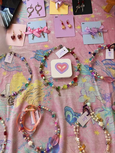 Jewellery Business Aesthetic, Craft Sale Aesthetic, Jewelry Selling Display, Diy Market Stall, Jewellery Making Aesthetic, Jewellery Market Stall, Market Stall Jewellery, Necklace Photography Ideas, Handmade Fairycore Necklaces For Festivals