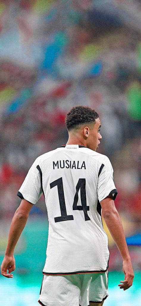 Jamal Musiala Wallpaper, Musiala Wallpaper, Germany Football Team, Germany National Football Team, Football Motivation, Jamal Musiala, Football Players Photos, Dfb Team, Germany Football