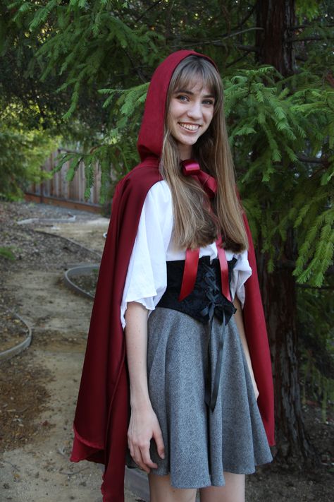 Diy Little Red Riding Hood Costume Women, Red Riding Hood Costume Diy, Little Red Riding Hood Halloween, Red Riding Hood Cosplay, Little Red Riding Hood Costume, Riding Hood Costume, Red Riding Hood Costume, Red Costume, Costumes For Teens