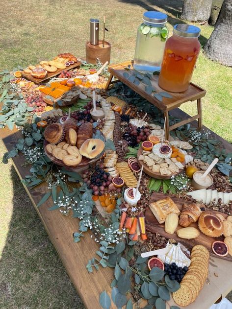 Big Grazing Board, Bridal Shower Platters, Charcuterie Board Bridal Party, Dessert And Charcuterie Table, Table Grazing Board, Grazing Table Bridal Party, Bridal Shower Ideas Charcuterie, Eucalyptus Grazing Table, Charcuterie Board Party Table