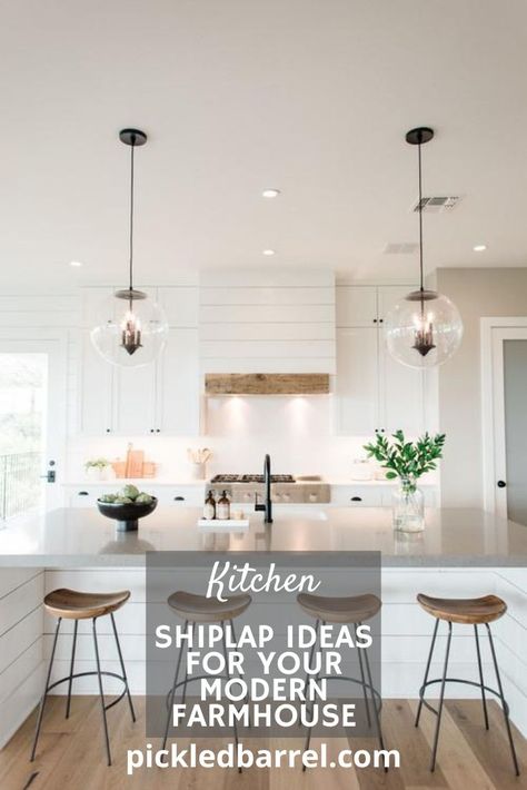 Decor and more decor you are guaranteed to love with these fresh modern farmhouse shiplap ideas! #pickledbarrelblog #kitchenideas #shiplap Modern Farmhouse Kitchen Island, House Flipping, Beautiful Kitchen Designs, Farmhouse Kitchen Island, Kitchen Island Decor, Interior Vintage, Future Apartment, Design Hotel, Modern Farmhouse Kitchens