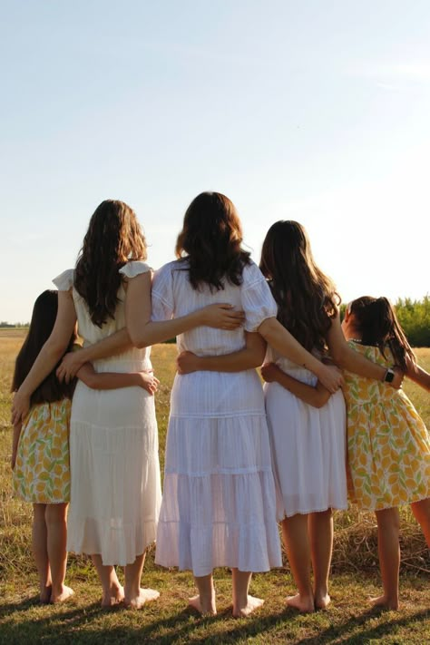 Preppy outdoor photography yellow and white family pictures boho outfit inspo Mother's Day nature outdoors Mother And Grown Daughter Photo Ideas, Mother And 2 Daughters Photoshoot, 4 Generations Photo Ideas Mothers, Mom And 3 Daughters, Mom And Three Daughters, Mother And Three Daughters, Mother Daughter Aesthetic, 4 Generations Photo, Mother Daughter Granddaughter