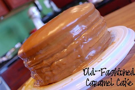 Old-Fashioned Caramel Cake and Icing...this brings back memories of when my grandma used to make this cake <3 Carmel Cake, Southern Caramel Cake, Caramel Cake Recipe, Caramel Icing, Cream Butter, Caramel Cake, Caramel Recipes, Cake Icing, Sauce Tomate