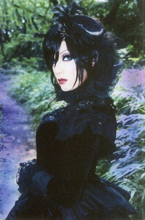 #kaya #femmefatale #jrock #schwarzstein Kaya Rose Visual Kei, Angura Kei Aesthetic, Kaya Vkei, Mama Sama, Kaya Rose, Visual Kei Fashion, Visual Kei Bands, Vkei Bands, Rose Queen