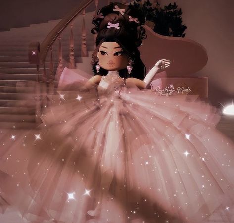 Sporty Theme Royale High, Black Royale High Outfits, Royale High Formal Outfits, Elegant Royale High Outfits, Royale High Royalty Outfit, Light Fairy Royale High, Royale High Outfits Aesthetic, Coquette Royale High Outfits, Y2k Royale High Outfits