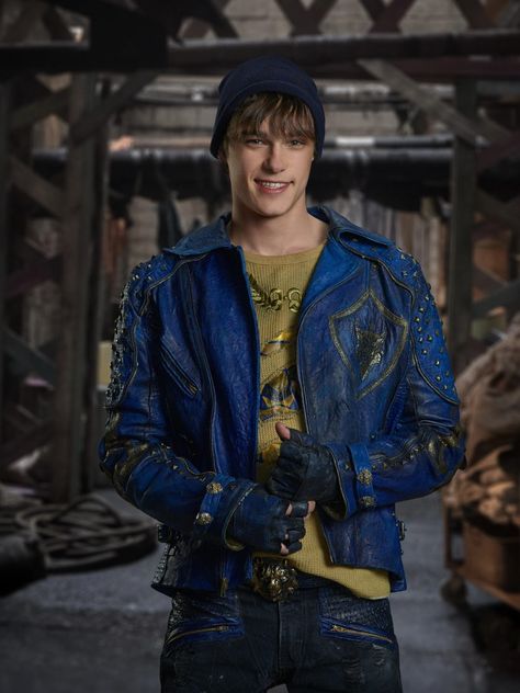 Descendants Ben, Mitchell Hope, Hope King, Disney Descendants Characters, Disney Descendants 2, Descendants Costumes, Descendants Characters, Descendants Cast, Descendants 2