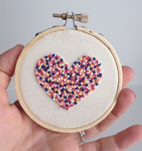 Knot Embroidery, Etsy Embroidery, Embroidery Stitches Beginner, French Knot Embroidery, Embroidered Hoop, Motifs Perler, Heart Embroidery, Diy Embroidery Patterns, Basic Embroidery Stitches