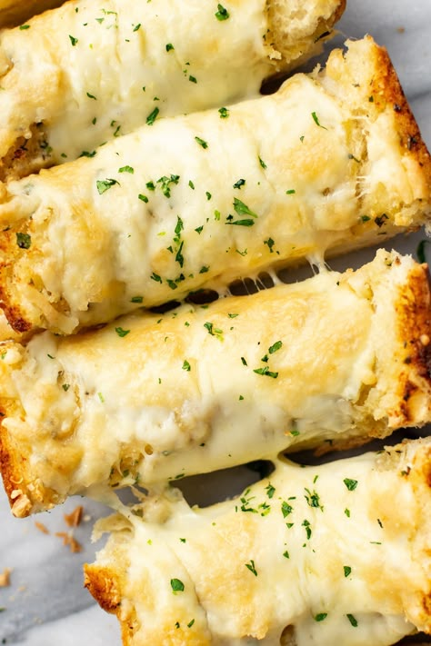 Cheesy Bread Sticks, Easy Garlic Bread, Salt And Lavender, Cheesy Garlic Bread Recipe, Salt Lavender, Make Garlic Bread, Homemade Garlic Bread, Lavender Recipes, Garlic Cheese Bread