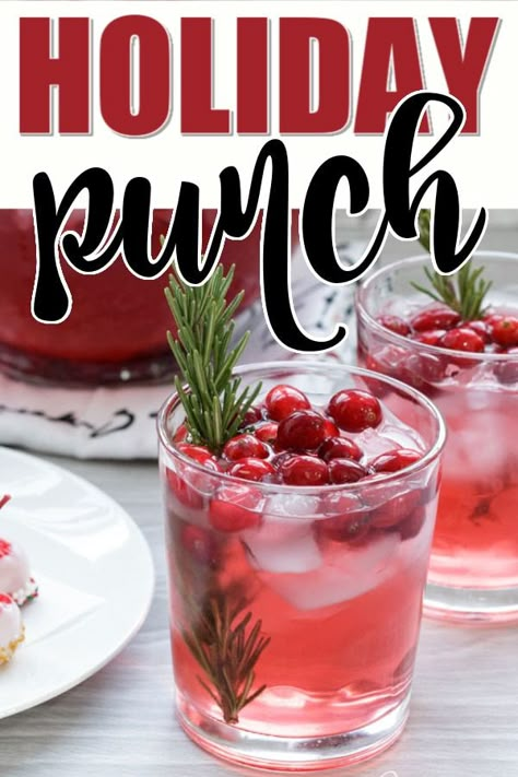 This delicious holiday punch is filled with cranberries, pomegranate seeds, cranberry juice, prosecco and more. Perfect for Christmas and New Years! Christmas Drinks With Prosecco, Cranberry Holiday Punch, Cranberry Holiday Cocktail, Prosecco Drinks, Holiday Punch Recipe, Christmas Drinks Alcohol Recipes, Cranberry Drinks, Christmas Brunch Recipes, Christmas Drinks Recipes