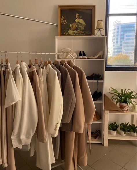 Beige Wardrobe Aesthetic, Beige Fits Aesthetic, Beige Aesthetic Wardrobe, Clothes Room Aesthetic, Brown Closet Aesthetic, Clothes Beige Aesthetic, Clothes Brown Aesthetic, Beige Things Aesthetic, Beige Style Aesthetic