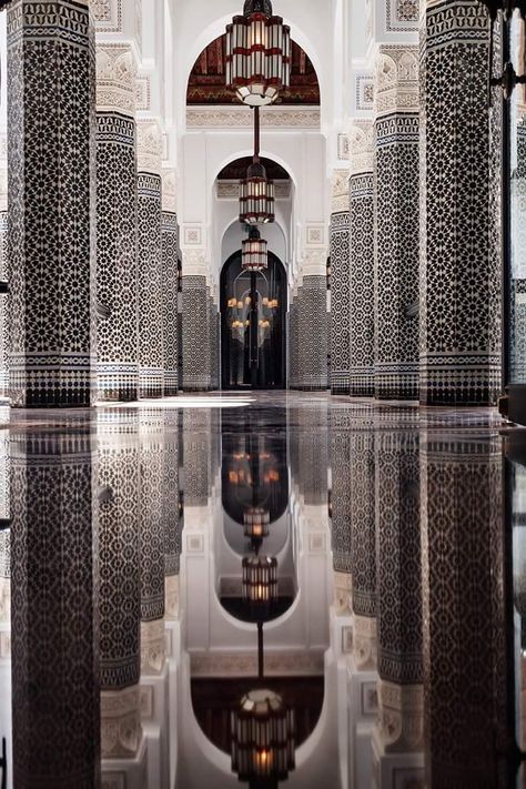 La Mamounia Marrakech, Riad Marrakech, La Mamounia, Mosque Art, Islamic Wallpaper Hd, Mosque Architecture, Mecca Wallpaper, Beautiful Mosques, Marrakech Morocco