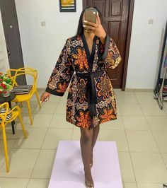 Ankara Kimono Jacket, Ankara Kimono, Ankara Dress Designs, Ankara Short Gown Styles, Ankara Dress Styles, Mode Kimono, Short African Dresses, Ankara Gown Styles, African Wear Dresses