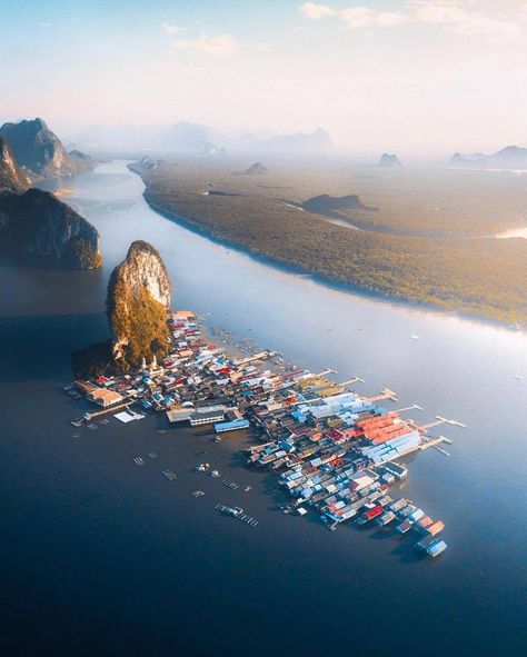 Floating Architecture, Bangunan Minecraft, Invisible Cities, Thailand Photos, Salt Water Fishing, Krabi Thailand, Koh Phangan, Living Modern, Drone Photos