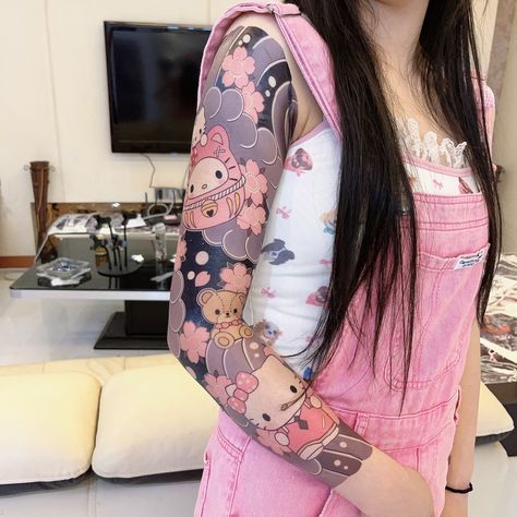 🌟Hello Kitty Full Arm Tattoo Sticker Now available in my shop! Search ‘WS1204’ to find it, Link in bio. Follow @cutelalacoshop for more cute items! #hellokitty #hellokittylover #tattoo #hellokittycore #tattoosticker #hellokittyfan Hello Kitty Sleeve Tattoos, Kawaii Arm Tattoo, Kitty Tattoo, Tattoo Ideas Arm, Cute Tattoo, Now Tattoo, Kawaii Back Tattoo, Sticker Tattoo, Tattoo Hello Kitty