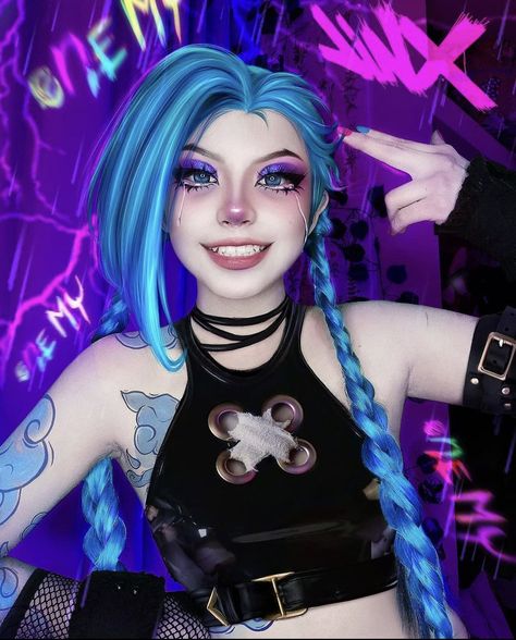 Jinx Cosplay, Thigh High Sock, Japan Cosplay, Sally Face Game, Straykids Hyunjin Photoshoot, Comic Art Girls, Costume Collection, Cute Cosplay, Cosplay Makeup