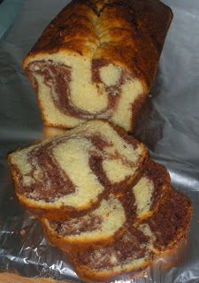 Nutella-Swirl Pound Cake Swirl Pound Cake, Marble Loaf Cake, Marble Loaf, Cake With Nutella, Cake Recepies, Brunch Bread, Loaf Cake, Pound Cake Recipes, Moist Cakes